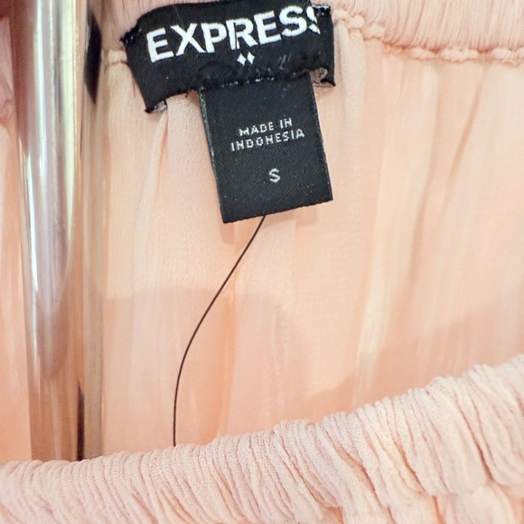 Express Light Pink Blouse NWT - Picture 4 of 6